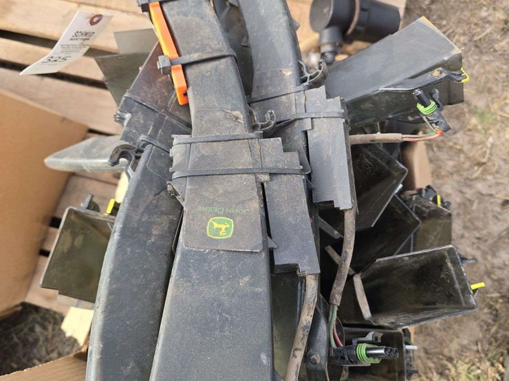 john-deere-24-image-1