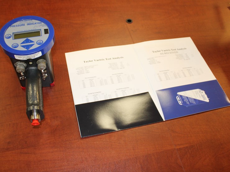 #1052-•-aetrix-digital-dead-weight-tester/gauge-w/-data-logger-image-3