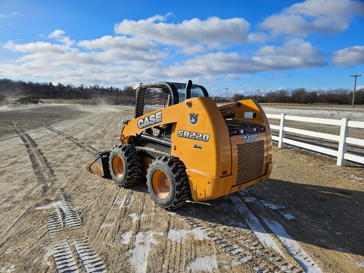 2014-case-sr220-image-3