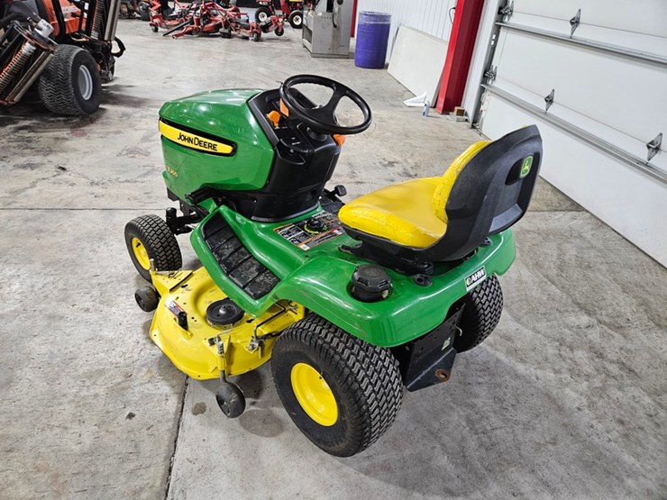 2013-john-deere-x300-image-3