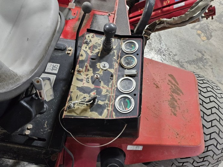 #174-•-toro-5000d-reelmaster-fairway-mower-image-23