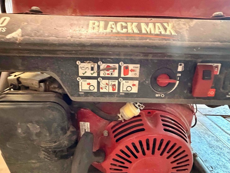 blackmax-gas-generator-w/honda-engine-image-12