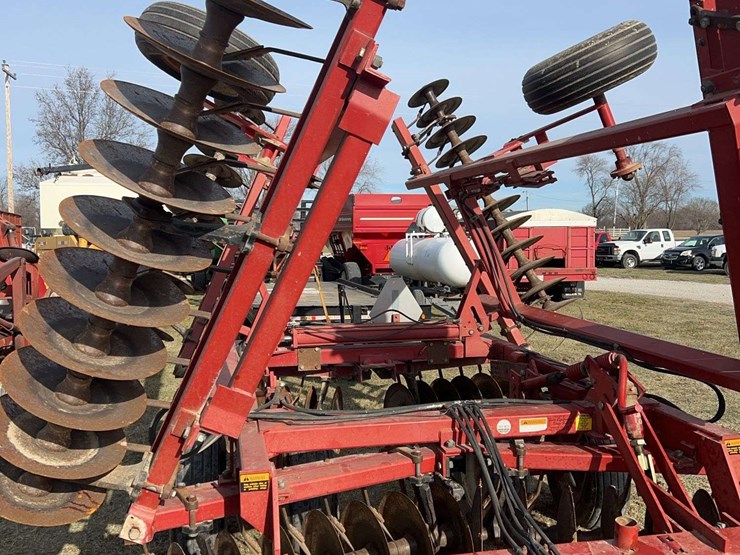 case-ih-3950-image-3