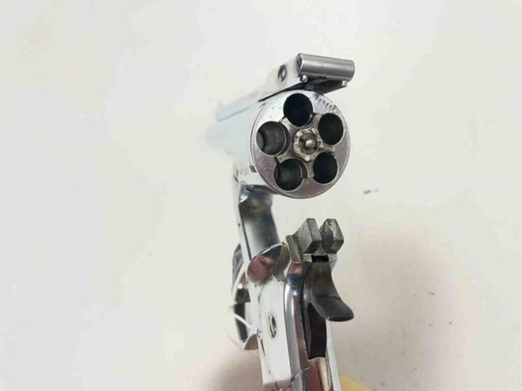 smith-&-wesson-revolver-image-12