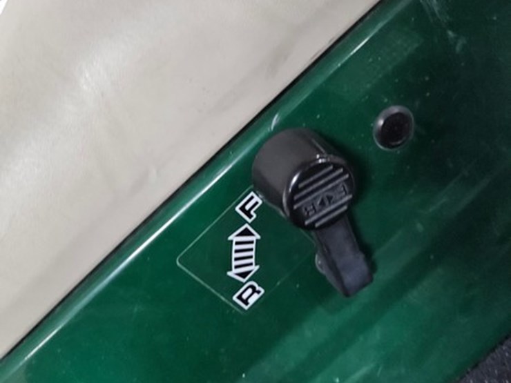 #129-•-2015-yamaha-ydrax5f-golf-cart-image-38