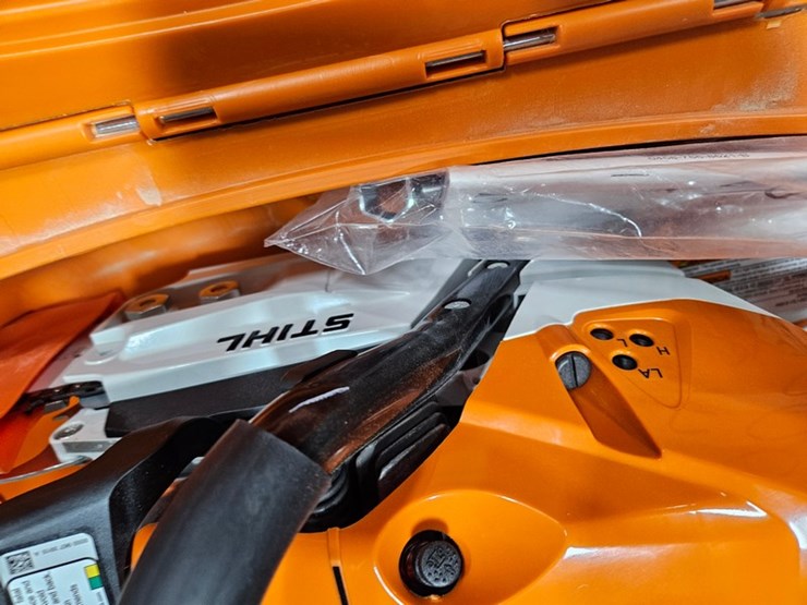#121-•-2025-stihl-ms462-chain-saw-image-7