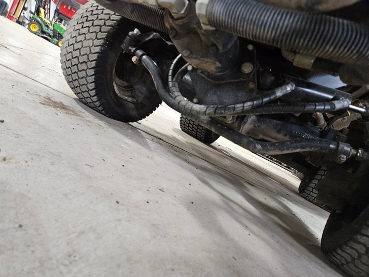 2011-toro-groundsmaster-4000d-image-27