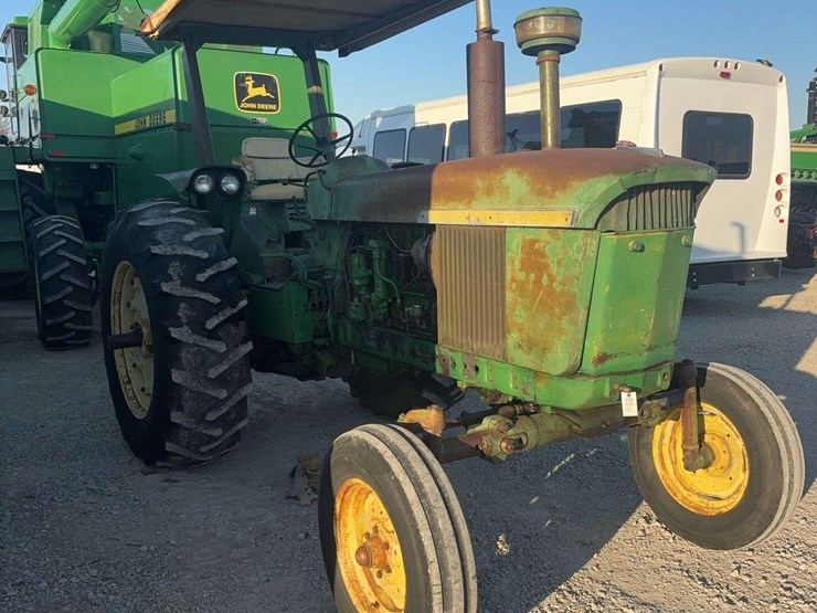 john-deere-4020-image-3
