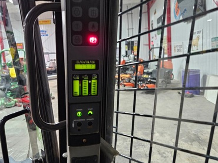 2020-case-tv450-image-25