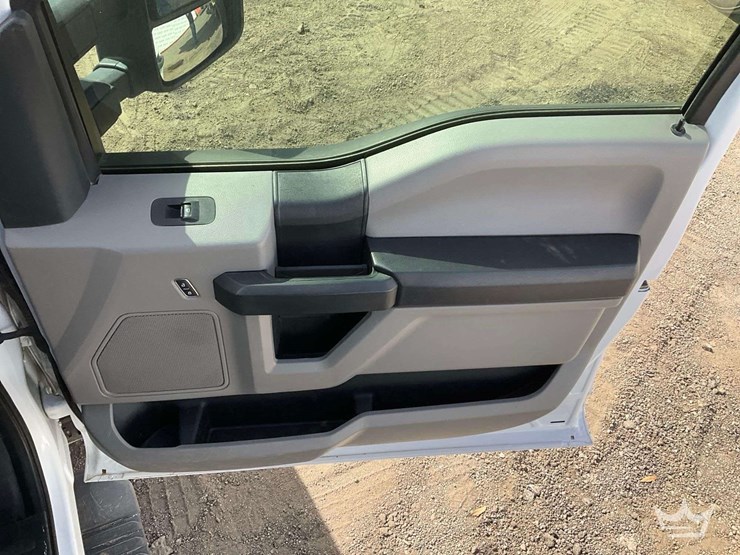 2019-ford-f350-image-26