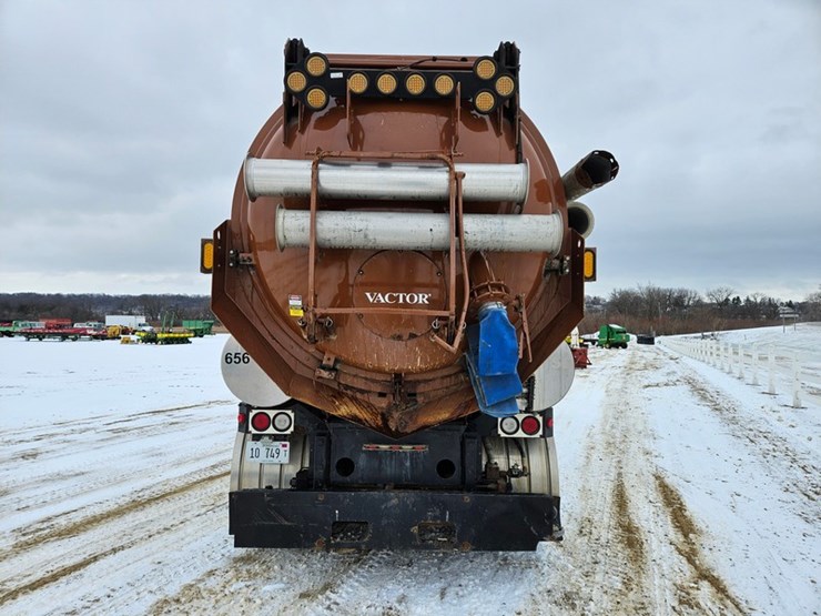 2001-vactor-2100-image-4