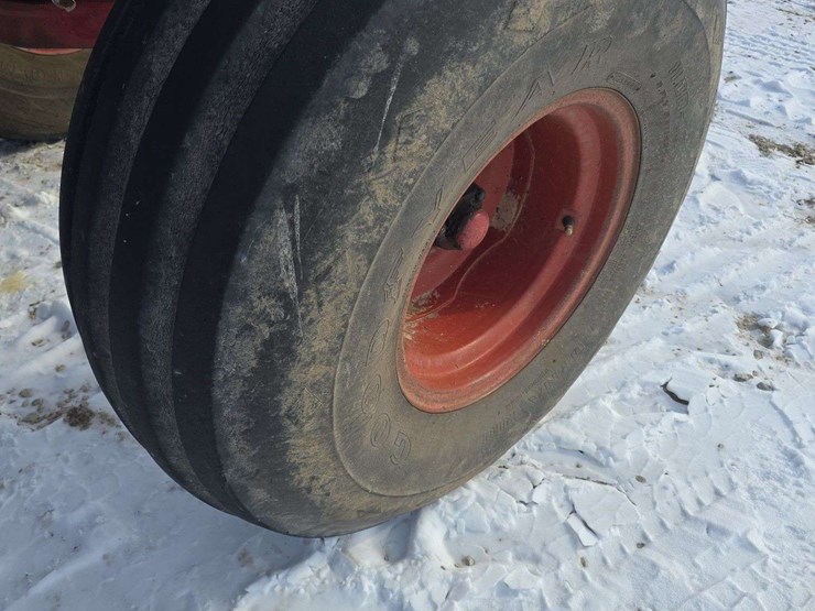 1977-international-1586-image-8