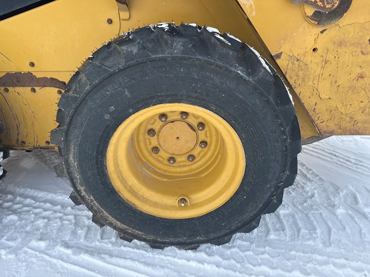 2018-caterpillar-236d-image-42