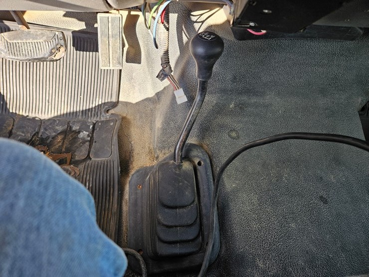 2001-ford-f450-image-29