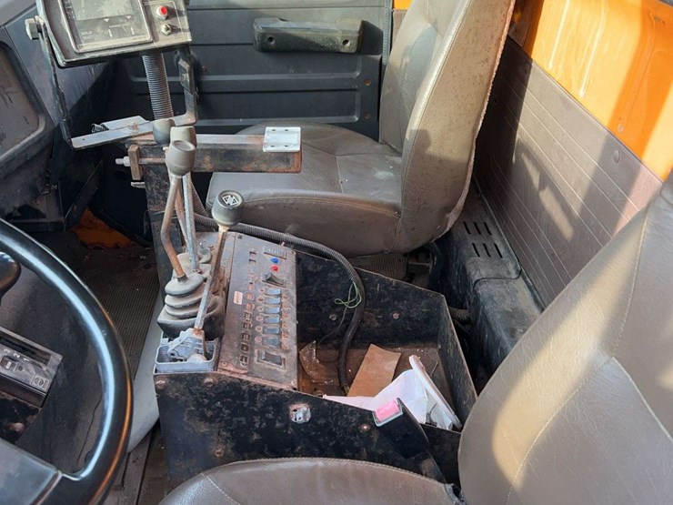 1997-international-4900-image-11