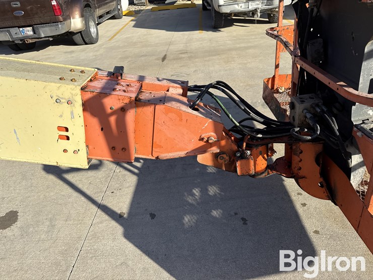 2006-jlg-800s-image-17