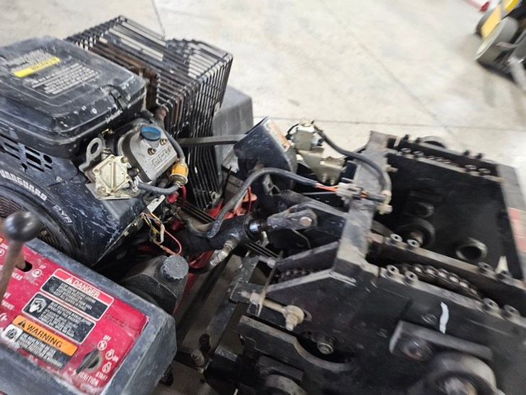 #159-•-toro-greens-aerator-image-11