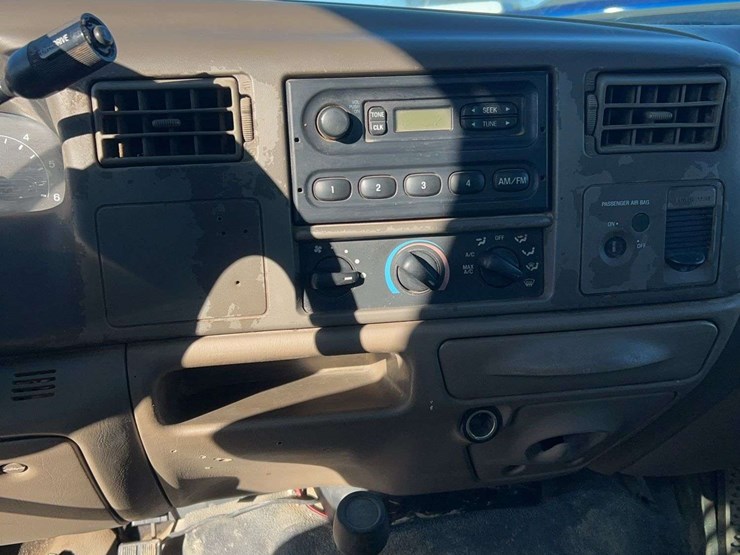 2001-ford-f450-image-19