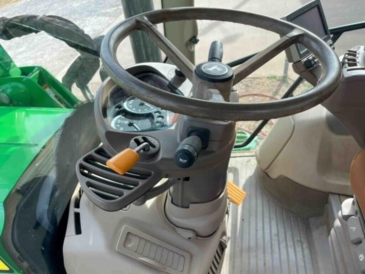 2018-john-deere-6195r-image-30