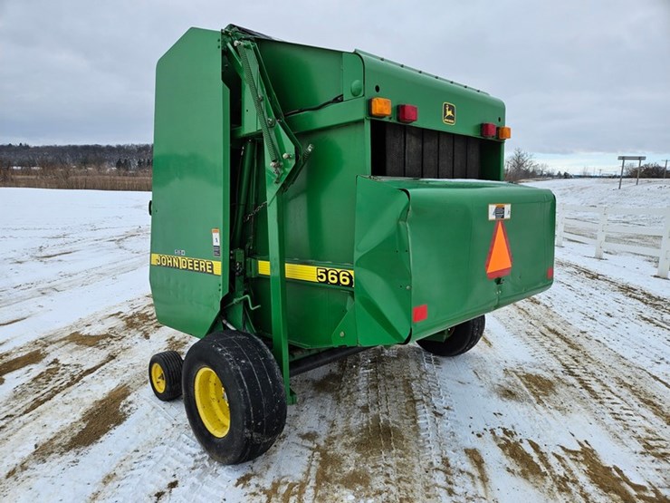 john-deere-566-image-4