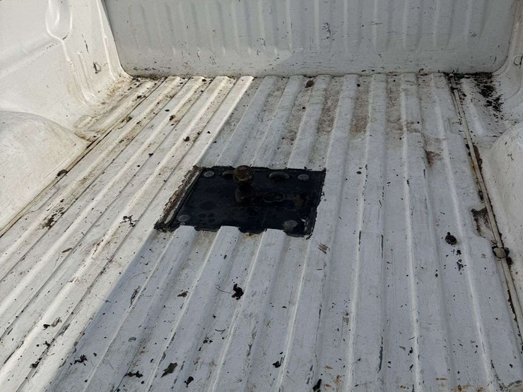 2013-gmc-2500hd-image-4