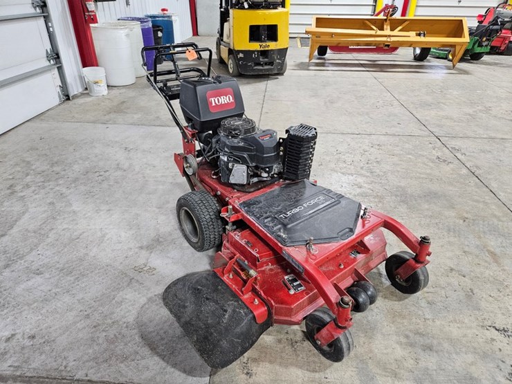 #158-•-2016-toro-turbo-force-36-walk-behind-mower-image-7