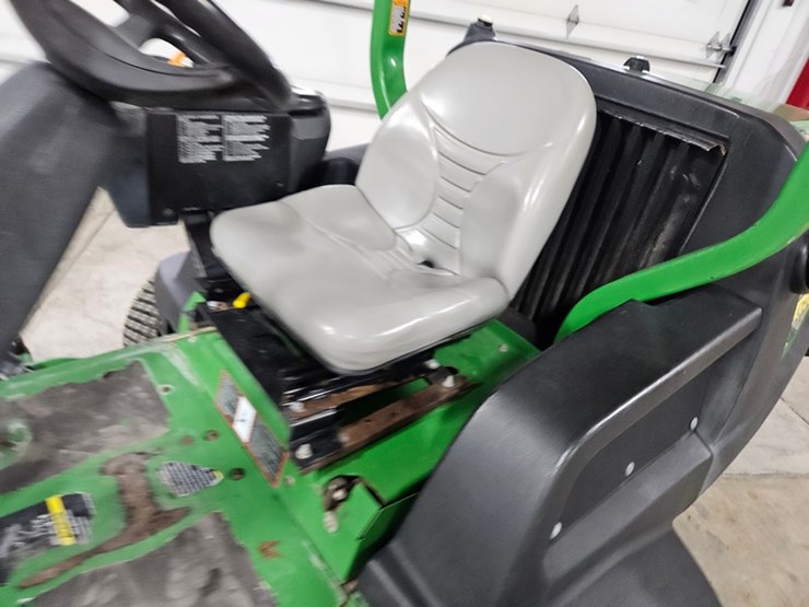 john-deere-7400-image-23