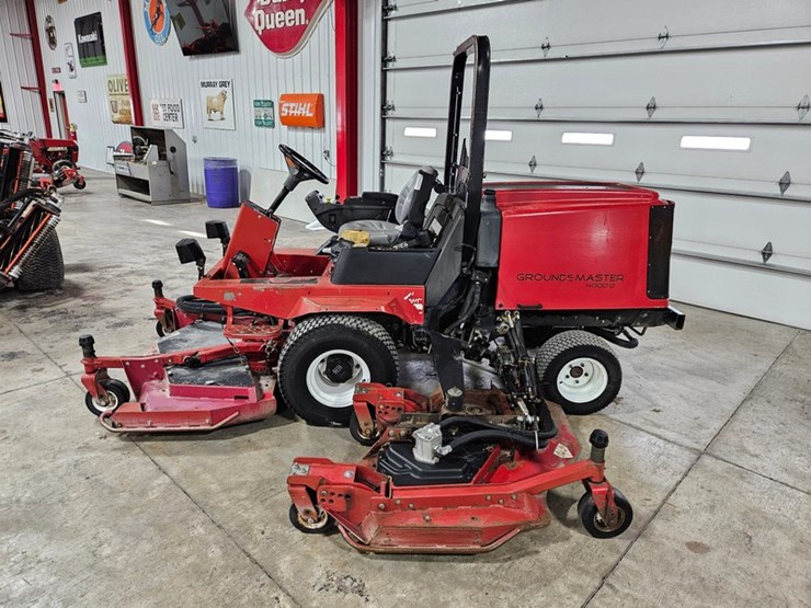2011-toro-groundsmaster-4000d-image-2