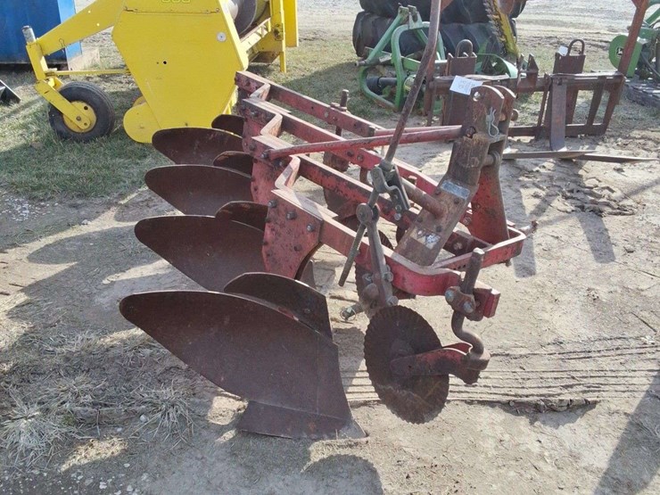 massey-ferguson-4-image-2