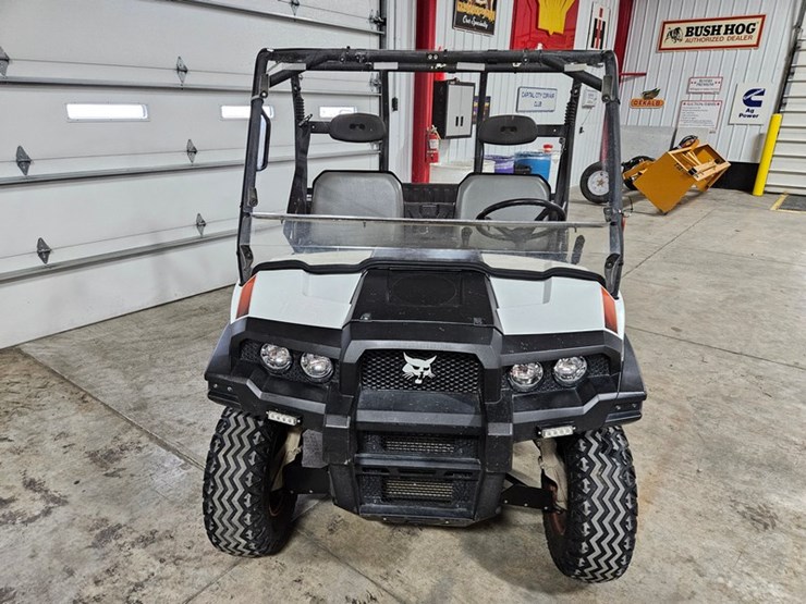 2013-bobcat-3200-image-10