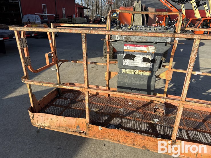 2007-jlg-600s-image-20