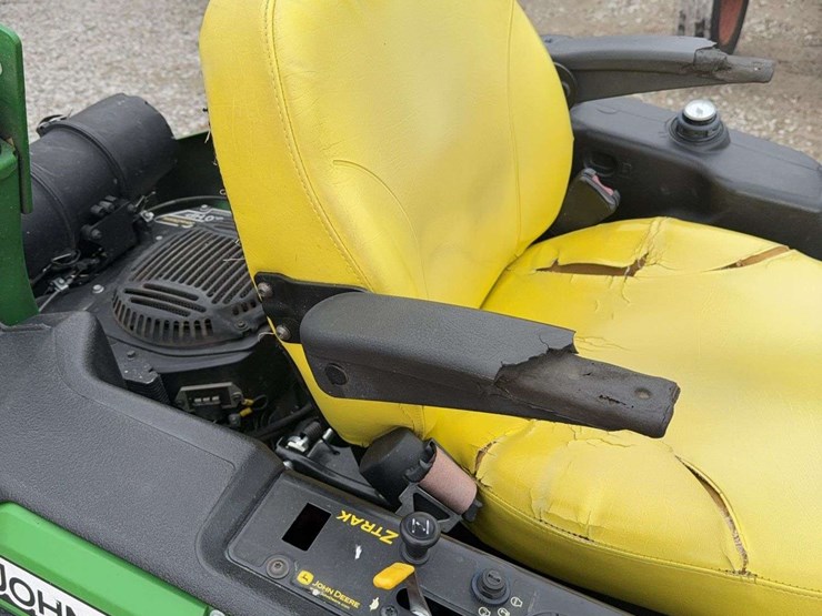 john-deere-la-image-8