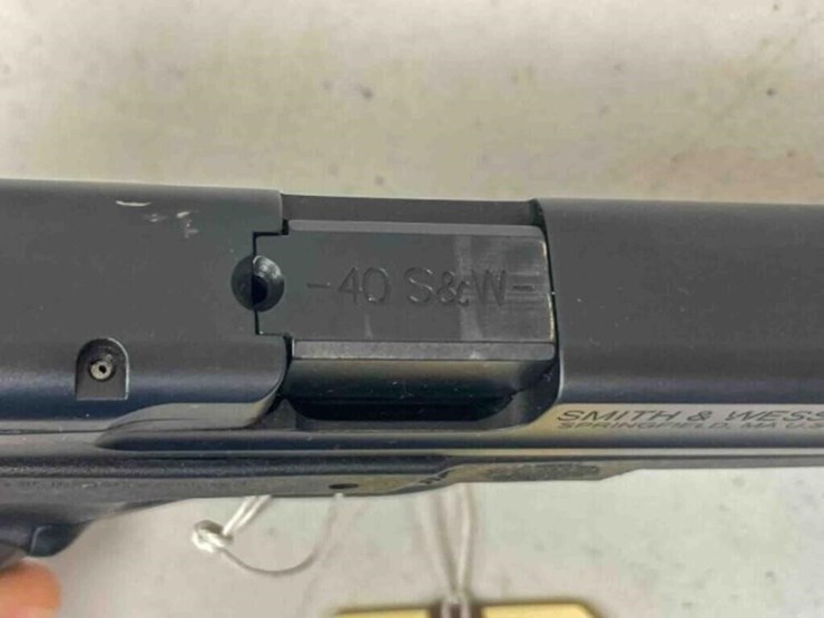 smith-&-wesson-pistol-image-5