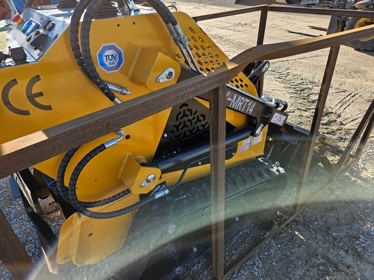 #57-•-2025-agt-mx-mrt-14-mini-skid-loader-image-17