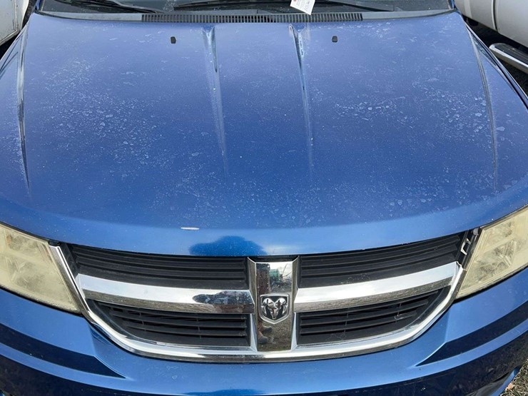 2010-dodge-journey-image-3