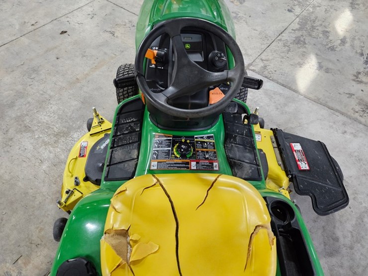 2014-john-deere-x320-image-12