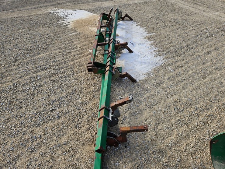 john-deere-12-image-6