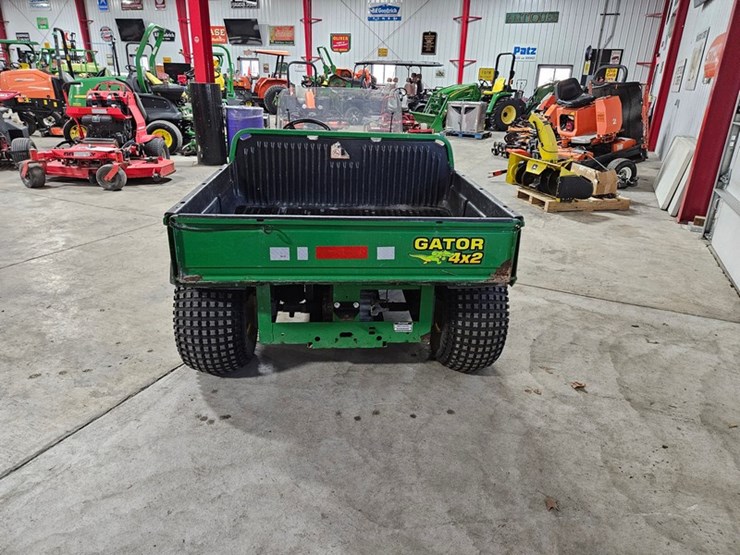 john-deere-gator-image-4