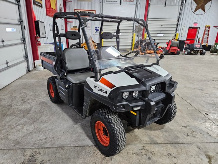 2013-bobcat-3200-image-8