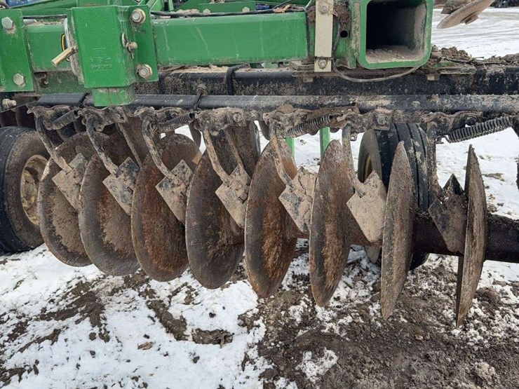 john-deere-637-image-11