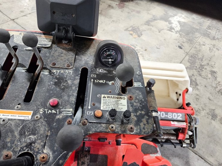 #112-•-jacobsen-greens-king-iv-greens-mower-image-23