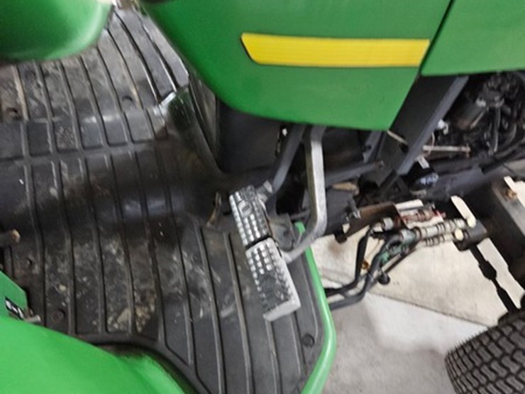 john-deere-4600-image-22