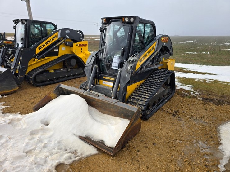 2023-new-holland-c332-image-1