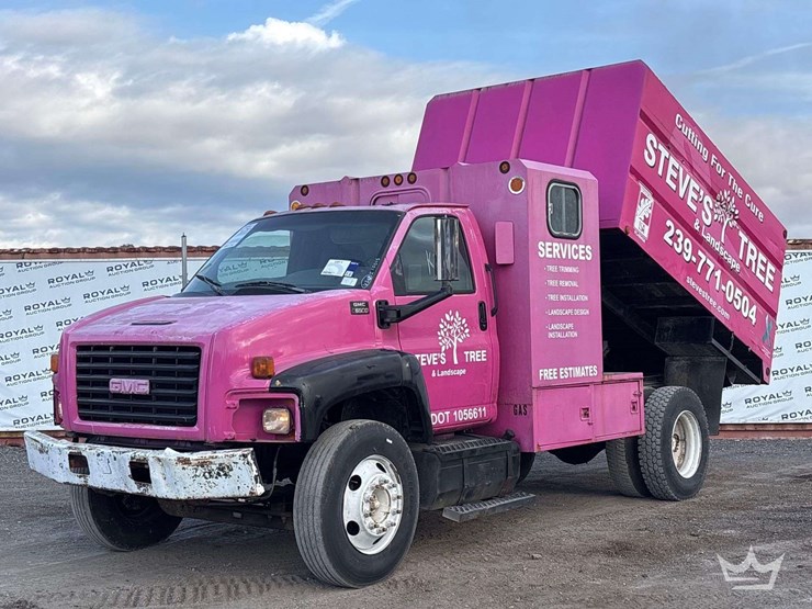 2006-gmc-c6500-crew-cab-chipper-truck-image-1