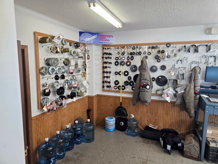 #1-•-34.00-+/--acre-commercial-property-image-15