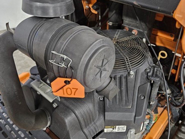 #107-•-2022-scag-v-ride-ii-fuel-injected-stand-on-mower-image-12