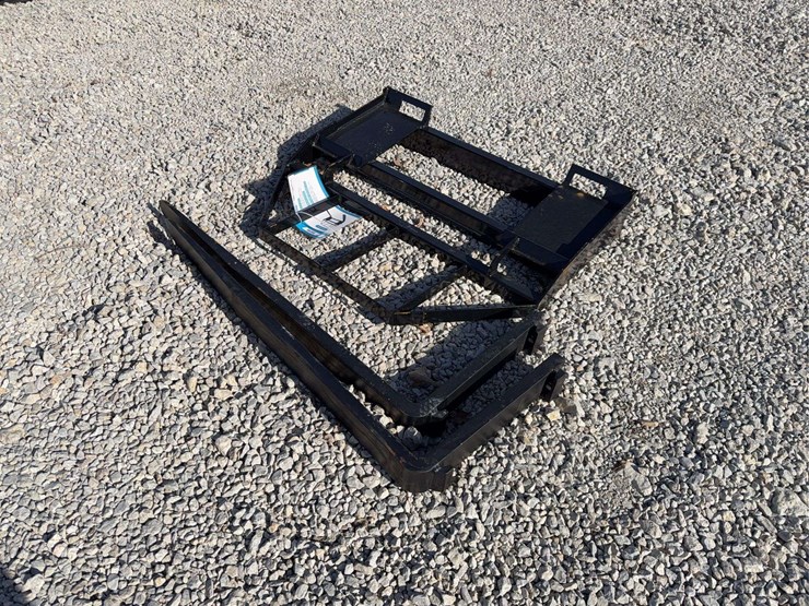 skid-steer-pallet-forks-saii100-image-5