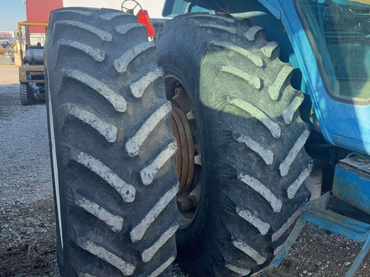 1982-ford-tractor-image-7