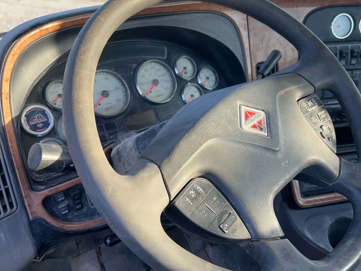 2015-international-prostar-image-17