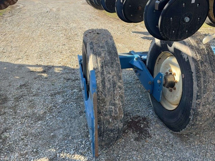 2004-kinze-3650-image-6